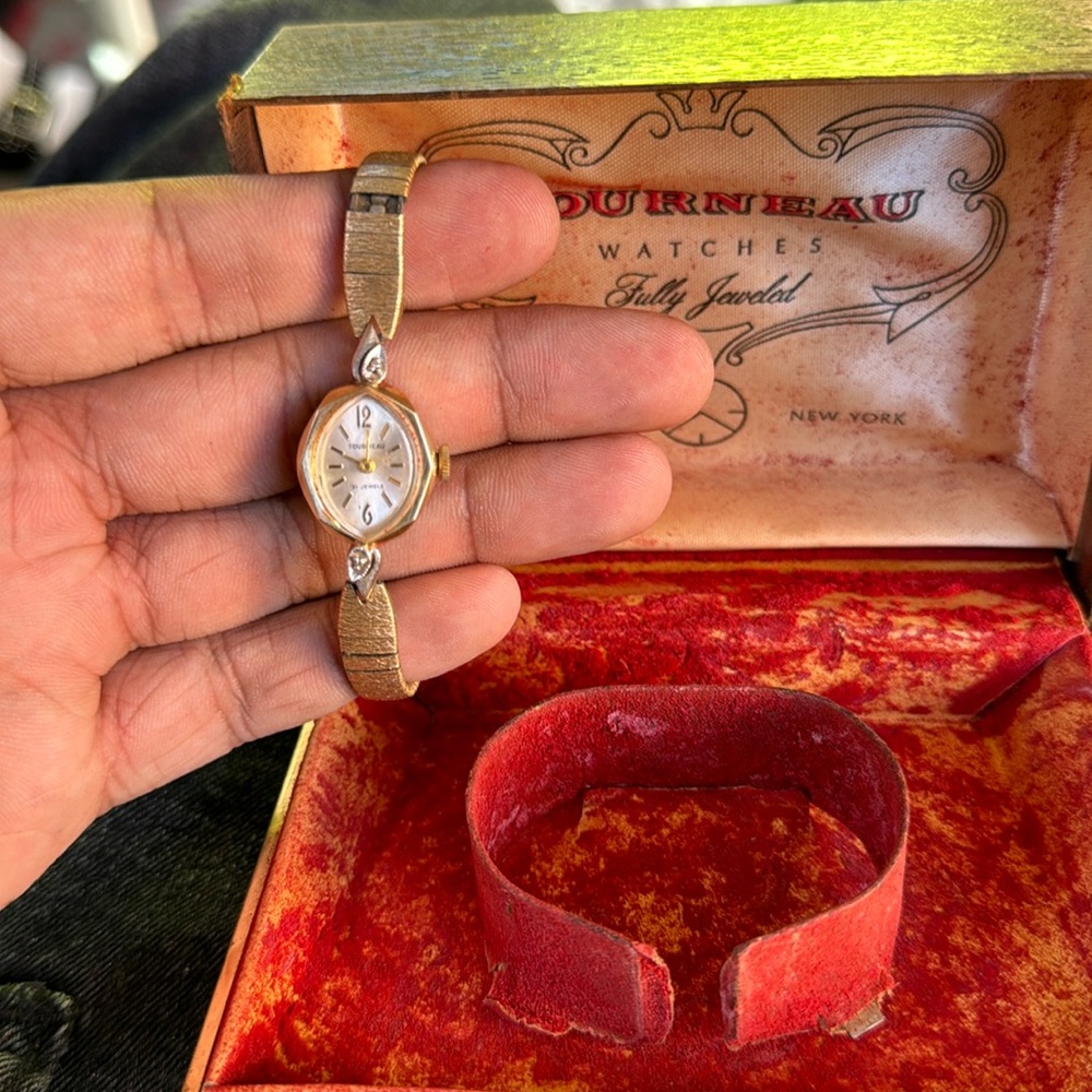 Vintage women’s Tourneau 14k gold watch with box